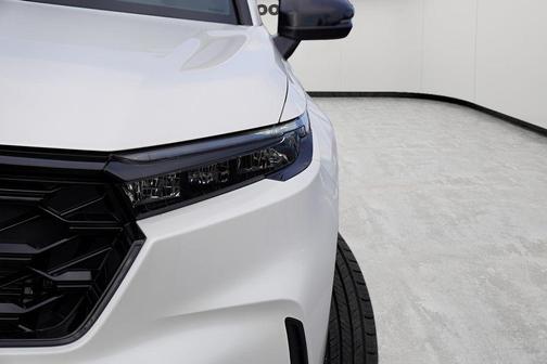 Platinum White Pearl 2026 Honda CR-V Hybrid Sport-L FWD