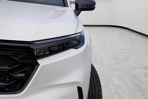 Platinum White Pearl 2026 Honda CR-V Hybrid Sport FWD