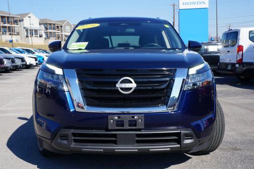 2024 Nissan Pathfinder SV FWD