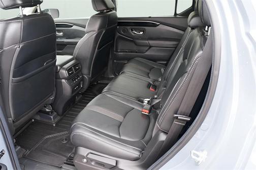 2024 Honda Pilot Touring 8-Passenger