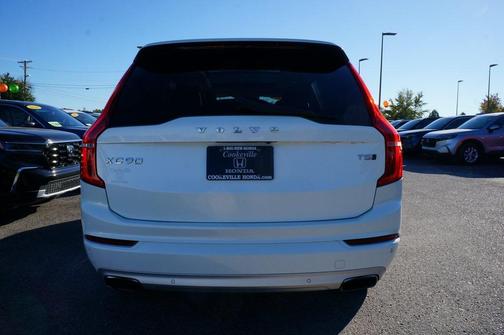 2016 Volvo XC90 T5 Momentum