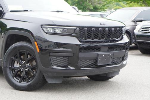 Diamond Black Crystal Pearlcoat 2024 Jeep Grand Cherokee L Altitude