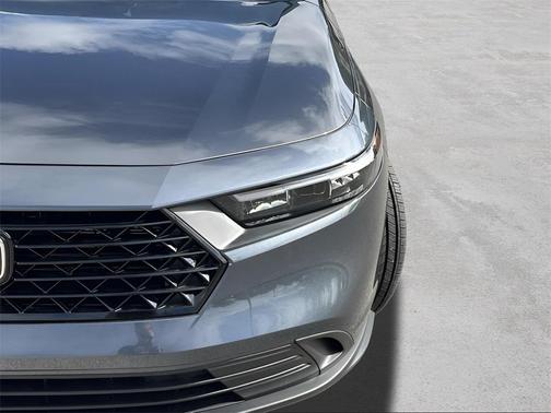 2025 Honda Accord LX 1.5T