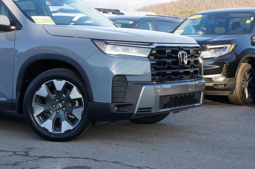 2026 Honda Pilot Touring 8-Passenger