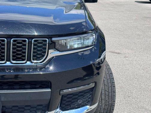 Diamond Black Crystal Pearlcoat 2024 Jeep Grand Cherokee L Limited