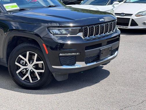 Diamond Black Crystal Pearlcoat 2024 Jeep Grand Cherokee L Limited
