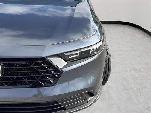 2025 Honda Accord LX 1.5T