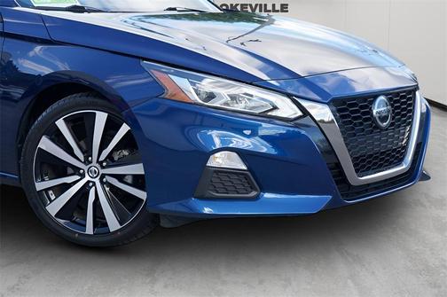 2022 Nissan Altima SR FWD