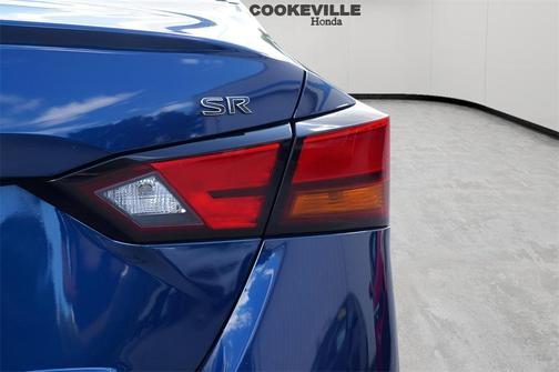 2022 Nissan Altima SR FWD