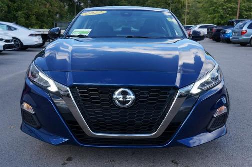 2022 Nissan Altima SR FWD