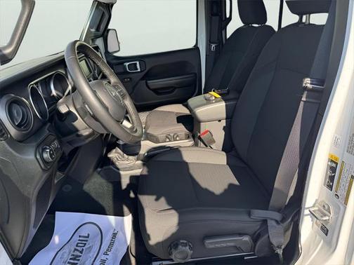 2021 Jeep Gladiator Willys 4x4