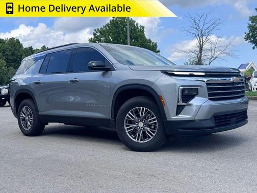 Sterling Gray Metallic 2025 Chevrolet Traverse LT
