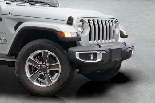 2023 Jeep Wrangler 4-Door Sahara