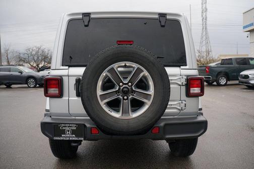 2023 Jeep Wrangler 4-Door Sahara