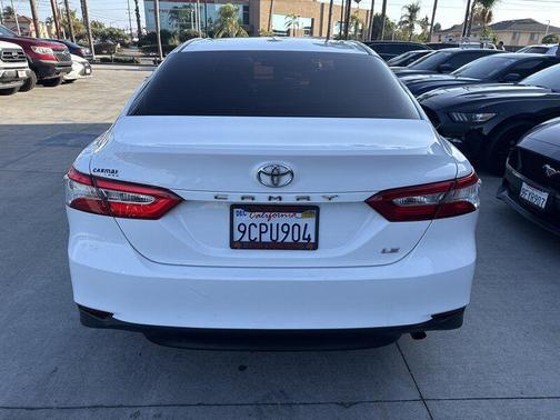 2018 Toyota Camry LE