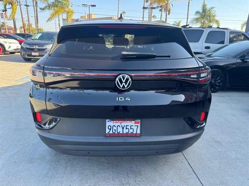 Deep Black Pearl 2023 Volkswagen ID.4 Pro