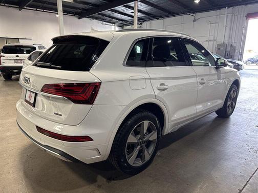 2023 Audi Q5 40 Premium