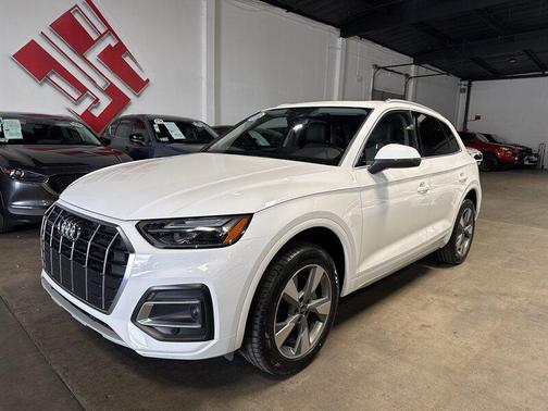 2023 Audi Q5 40 Premium