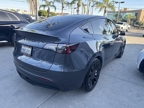 2022 Tesla Model Y Performance Dual Motor All-Wheel Drive