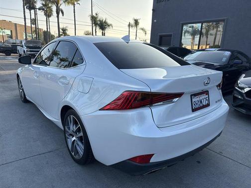 2019 Lexus IS 300 Base