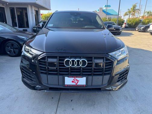 Night Black 2021 Audi Q7 55 Premium Plus