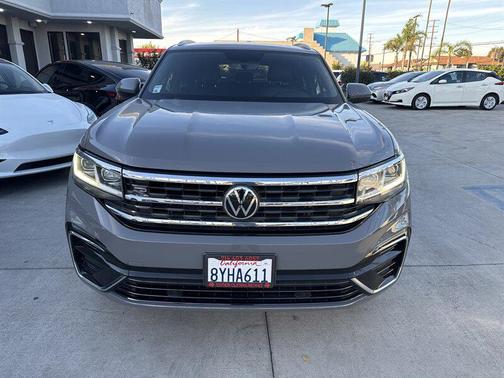 2021 Volkswagen Atlas Cross Sport 3.6L V6 SE w/Technology R-Line