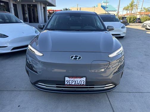 2023 Hyundai KONA EV SE