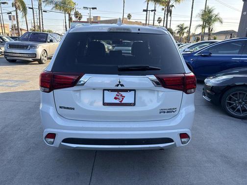 2018 Mitsubishi Outlander PHEV SEL