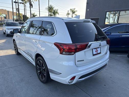 2018 Mitsubishi Outlander PHEV SEL