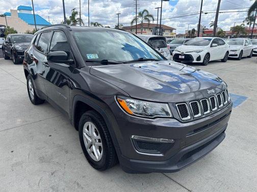 Granite Crystal Metallic Clearcoat 2018 Jeep Compass Sport