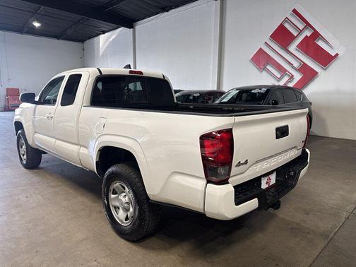 2023 Toyota Tacoma SR