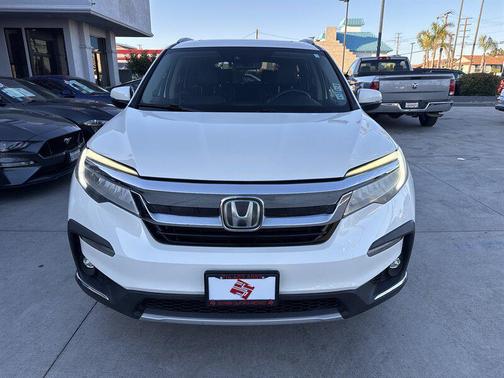 2019 Honda Pilot Touring 8-Passenger
