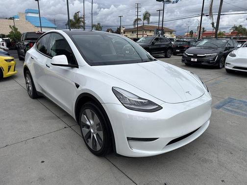 2021 Tesla Model Y Long Range Dual Motor All-Wheel Drive