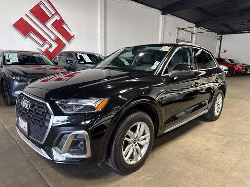 2022 Audi Q5 45 S line Premium