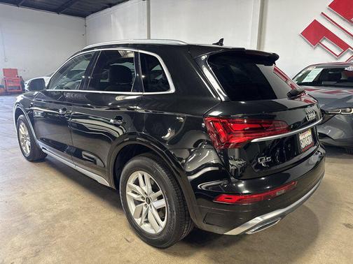 2022 Audi Q5 45 S line Premium