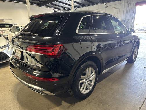 2022 Audi Q5 45 S line Premium
