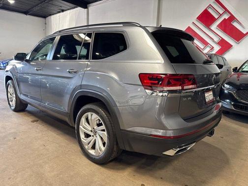 2022 Volkswagen Atlas 3.6L SE w/Technology