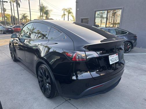 2023 Tesla Model Y Performance Dual Motor All-Wheel Drive