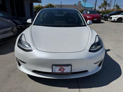 Pearl White Multi-Coat 2021 Tesla Model 3 Standard Range Plus