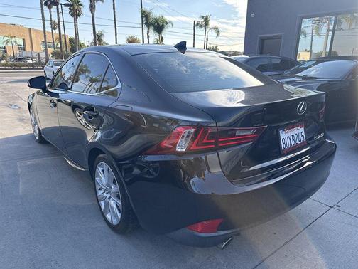 2016 Lexus IS 200t Base