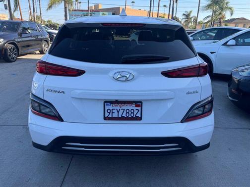 Lunar White 2023 Hyundai KONA EV SE