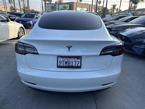 2022 Tesla Model 3 Standard Range