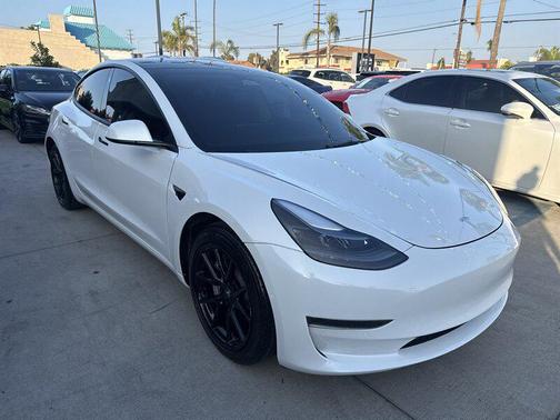 2022 Tesla Model 3 Standard Range