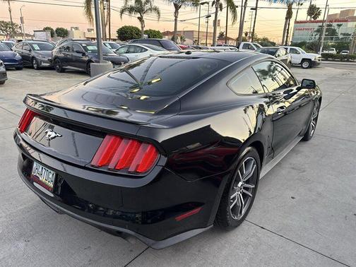 2016 Ford Mustang EcoBoost Premium