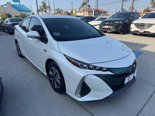 Super White 2019 Toyota Prius Prime Plus