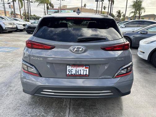 2023 Hyundai KONA EV SE