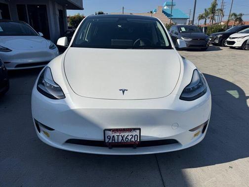 Pearl White Multi-Coat 2021 Tesla Model Y Long Range Dual Motor All-Wheel Drive