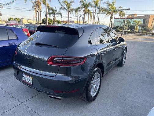 2018 Porsche Macan 