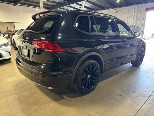 2021 Volkswagen Tiguan 2.0T SE R-Line Black