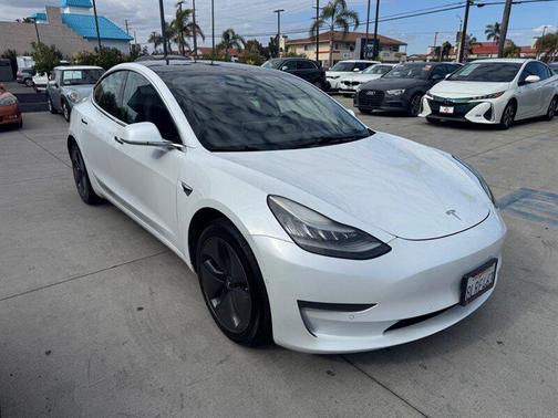 Pearl White Multi-Coat 2019 Tesla Model 3 Standard Range